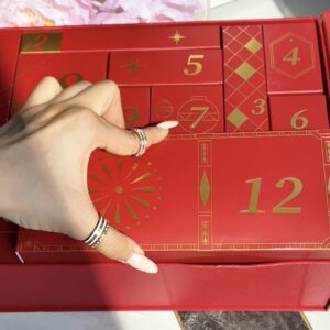 Advent Calendar Blind Box 2025 Red (100 PIECES)
